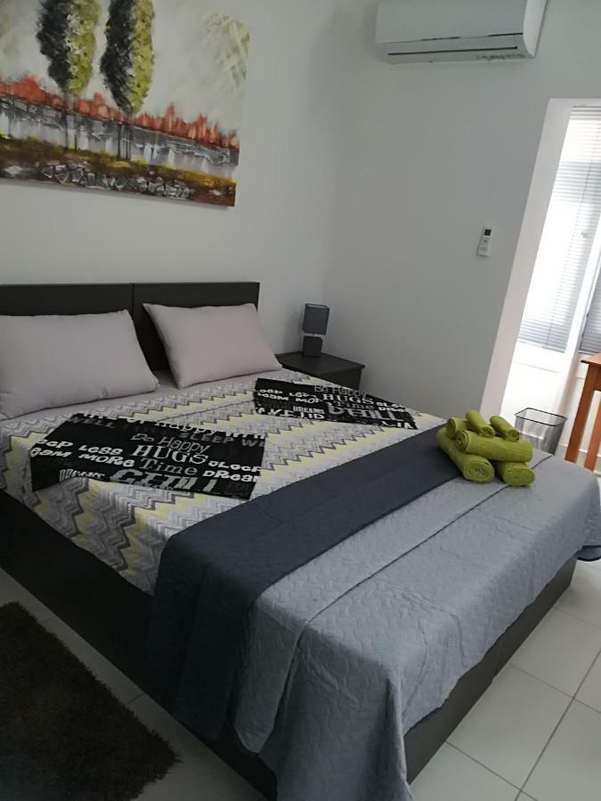 Luxury Apartment Close To Seafront สลีมา ภายนอก รูปภาพ